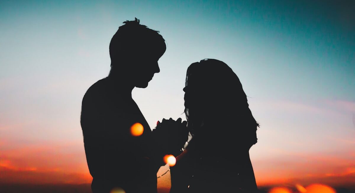 عکس عاشقانه در غروب